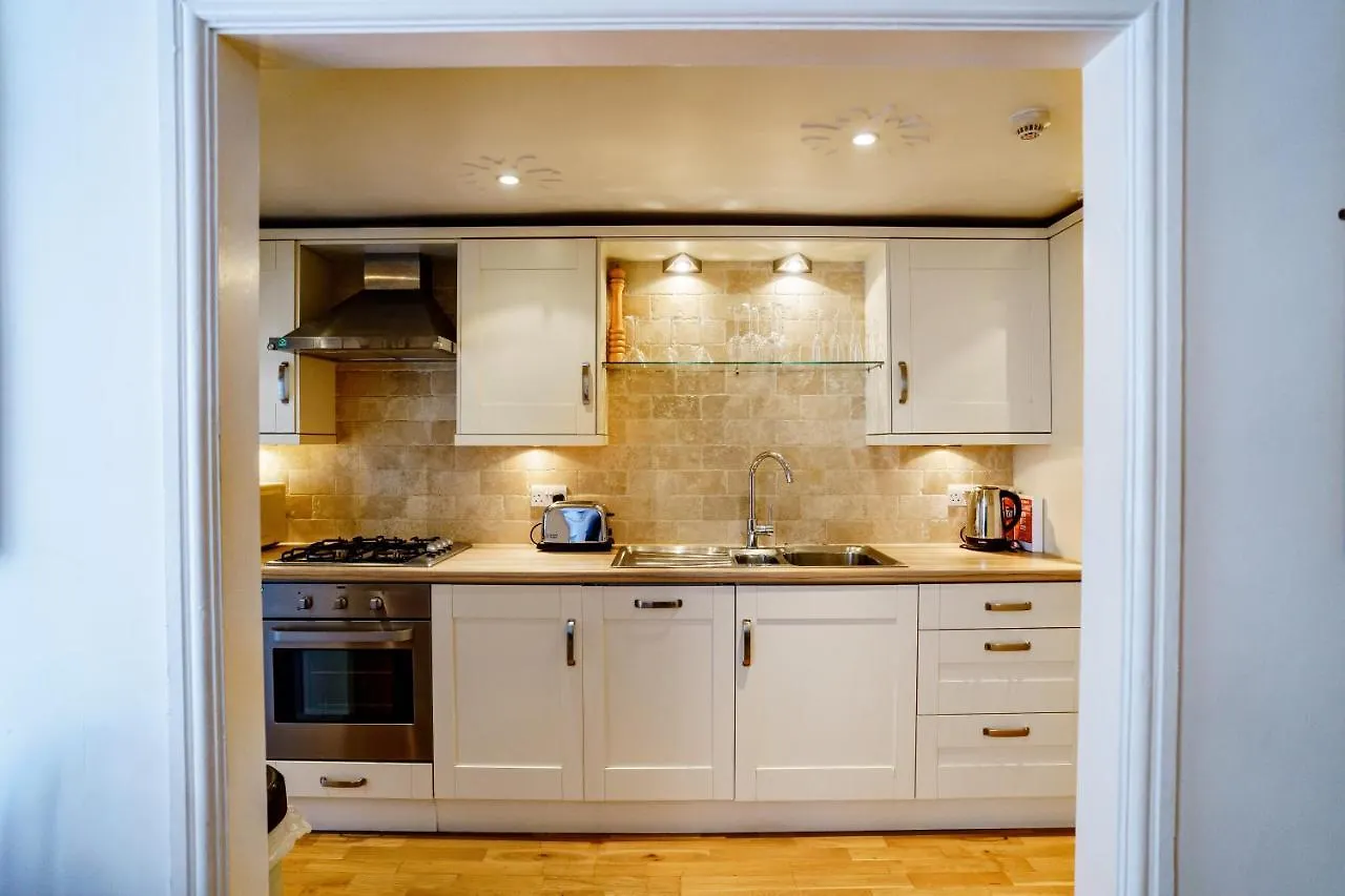 Central Courtyard Apartment Bath United Kingdom