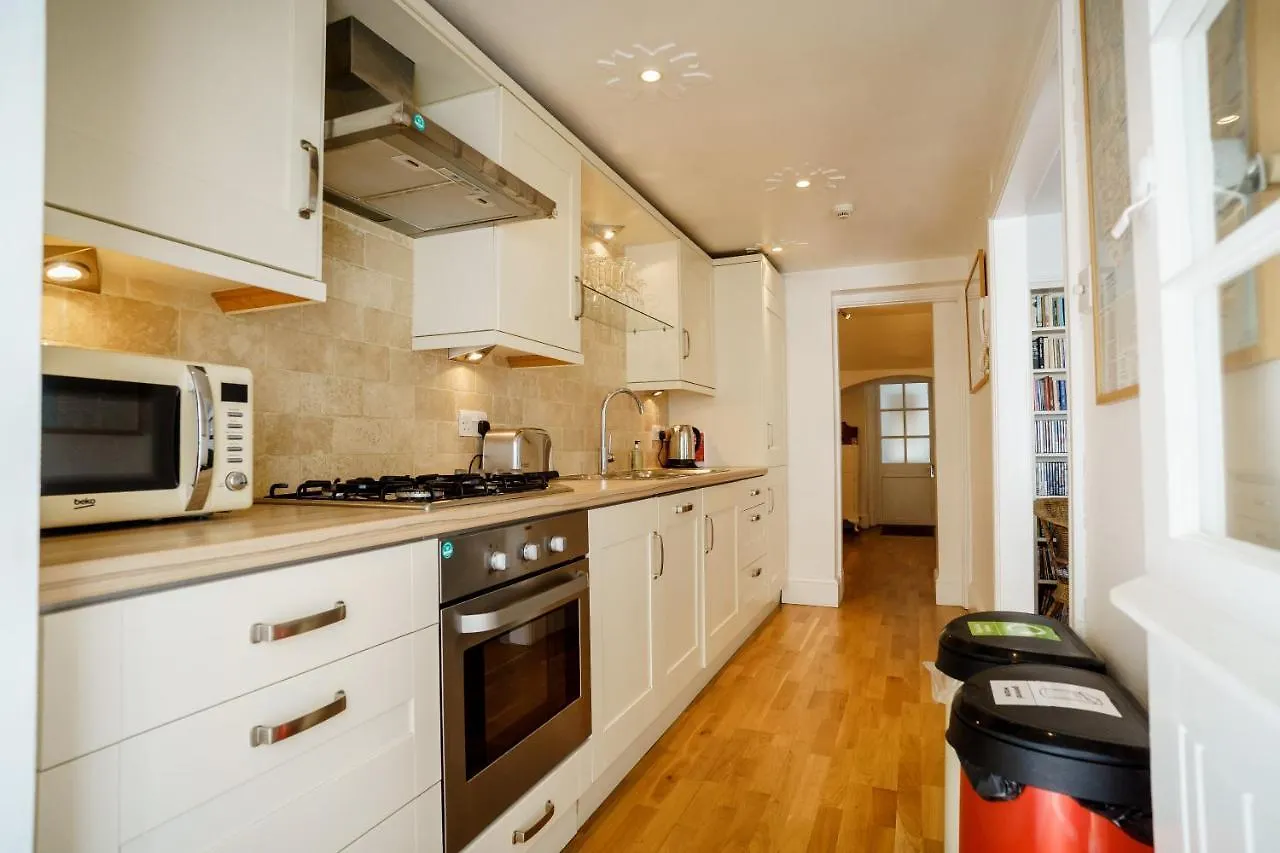 Central Courtyard Apartment Bath United Kingdom